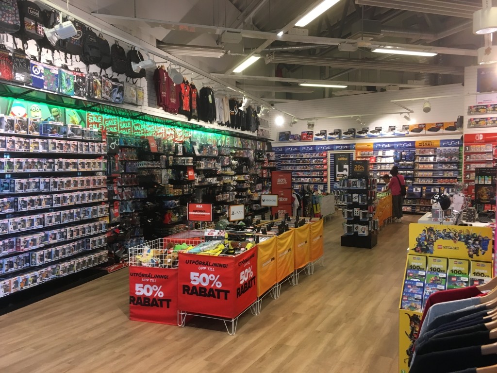 Gamestop, Överby, Trollhättan