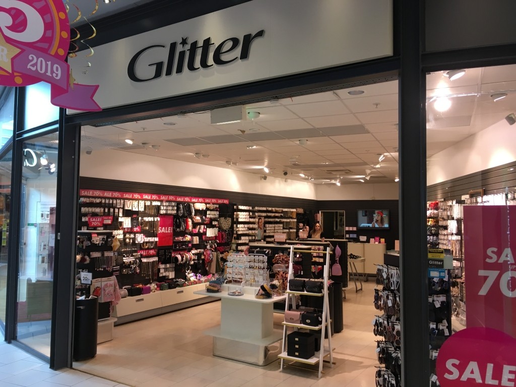 Glitter, Överby, Trollhättan